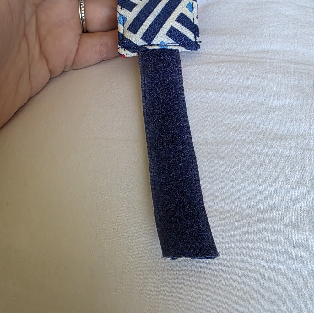 Vera Bradley Floral And Geometric Navy and White Patterned Visor Hat - Picture 6 of 8